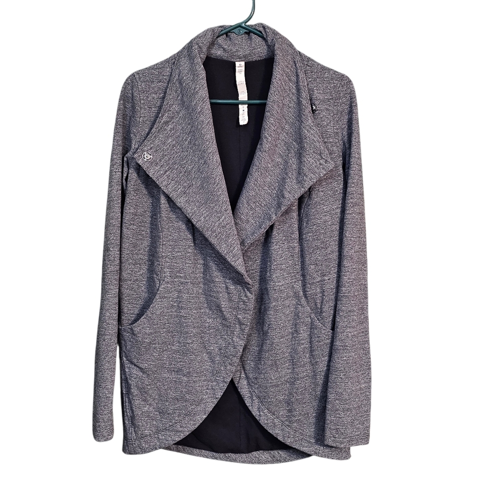 Lululemon Wrap Sweater Jacket Cardigan Snap Closure Thumbholes Pocket Size 6